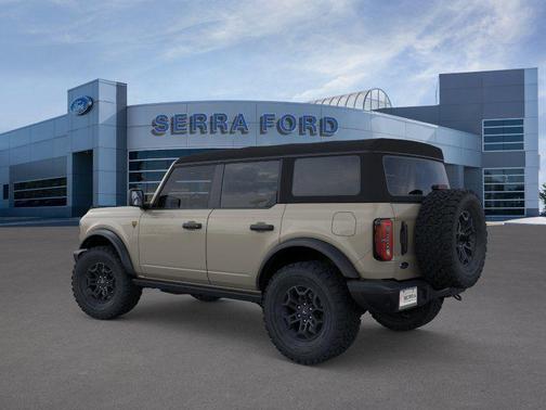 Desert Sand 2026 Ford Bronco Badlands