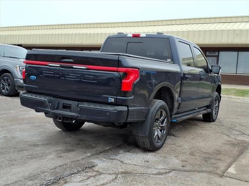 2022 Ford F-150 Lightning LARIAT