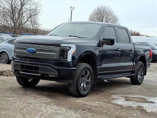2022 Ford F-150 Lightning LARIAT