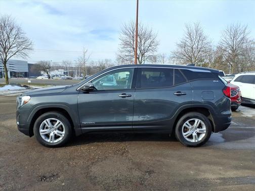 Graphite Gray Metallic 2019 GMC Terrain SLE