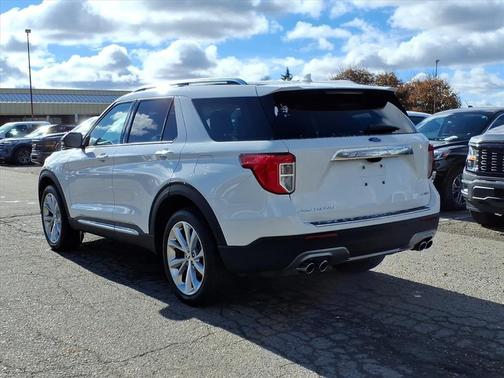 2023 Ford Explorer Platinum