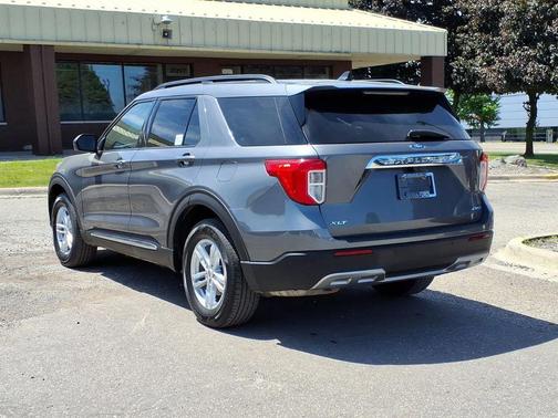 Carbonized Gray Metallic 2023 Ford Explorer XLT