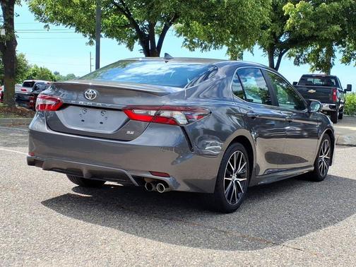 Predawn Gray Mica 2022 Toyota Camry SE
