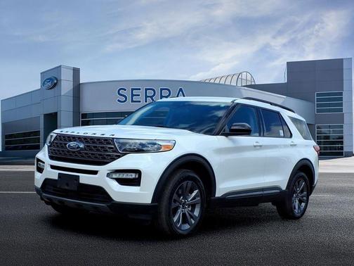 Star White Metallic Tri-Coat 2023 Ford Explorer XLT