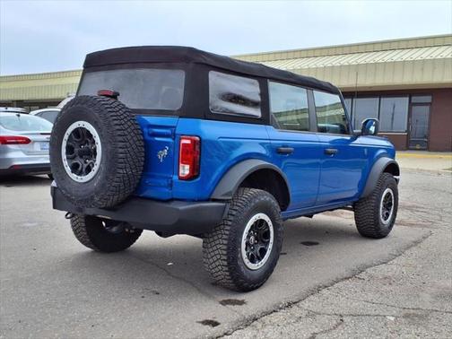 2022 Ford Bronco Base