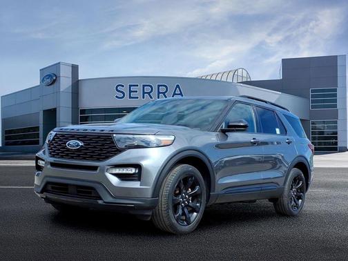 Carbonized Gray Metallic 2023 Ford Explorer ST-Line