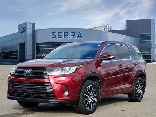 2017 Toyota Highlander SE