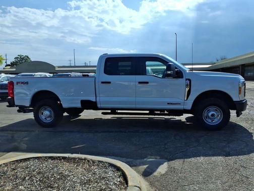 Oxford White 2026 Ford F-250 XL