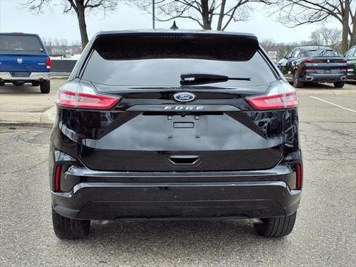 2022 Ford Edge ST Line