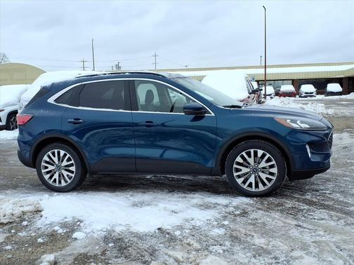 2020 Ford Escape Titanium