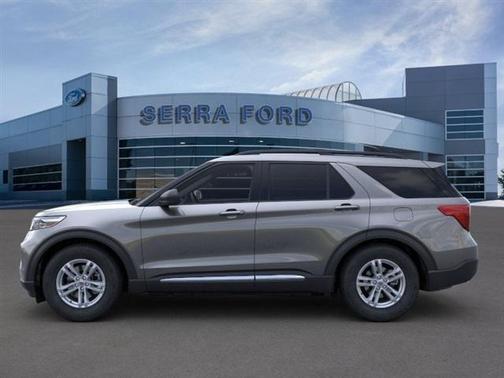 Carbonized Gray Metallic 2024 Ford Explorer XLT