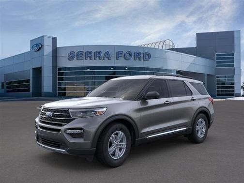Carbonized Gray Metallic 2024 Ford Explorer XLT