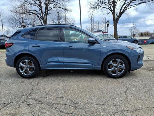 Vapor Blue Metallic 2023 Ford Escape ST-Line Select