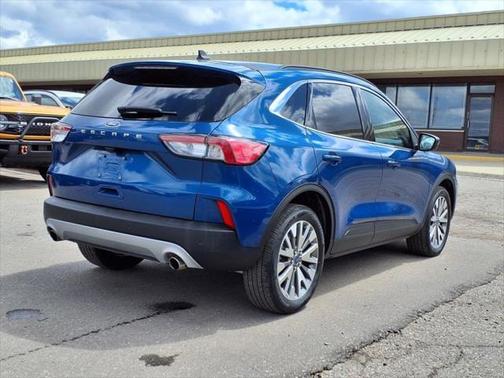2022 Ford Escape Titanium