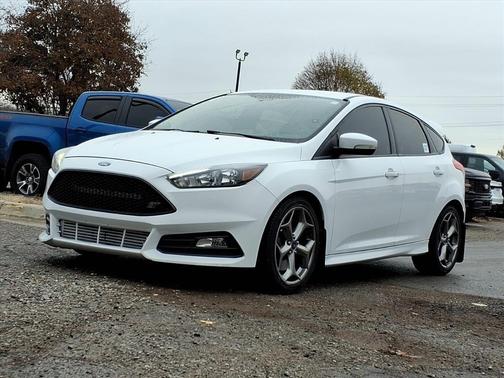 2018 Ford Focus ST 