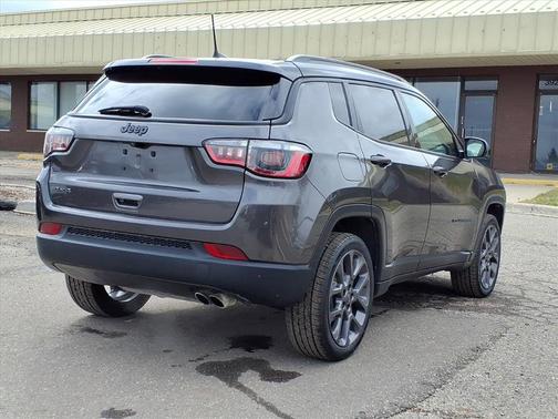 Granite Crystal Metallic Clearcoat 2021 Jeep Compass 80th Special Edition