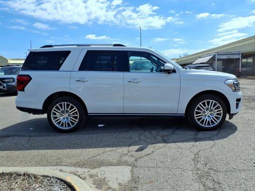 Oxford White 2023 Ford Expedition Limited