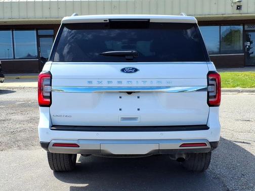 Oxford White 2023 Ford Expedition Limited