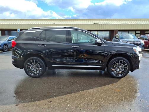 Ebony Twilight Metallic 2023 GMC Terrain Denali
