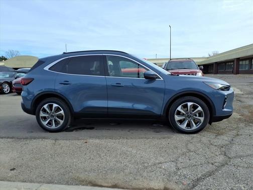 2023 Ford Escape Platinum