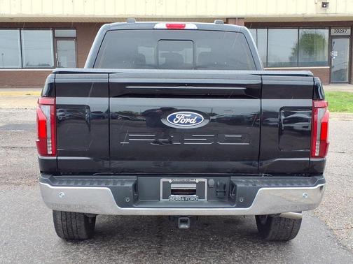 Agate Black Metallic 2024 Ford F-150 Lariat