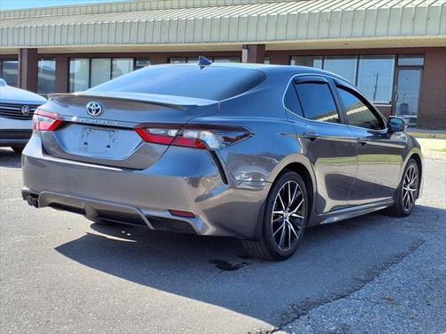 2024 Toyota Camry Hybrid SE