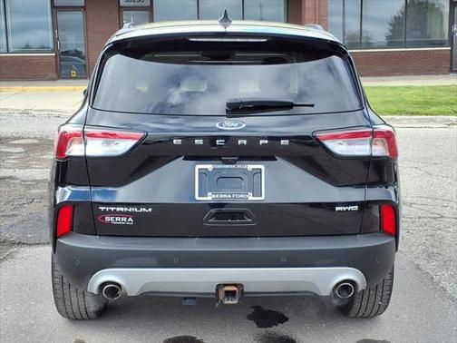 2022 Ford Escape Titanium
