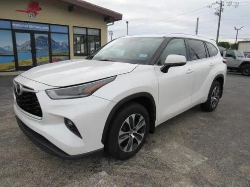 Blizzard Pearl 2021 Toyota Highlander XLE