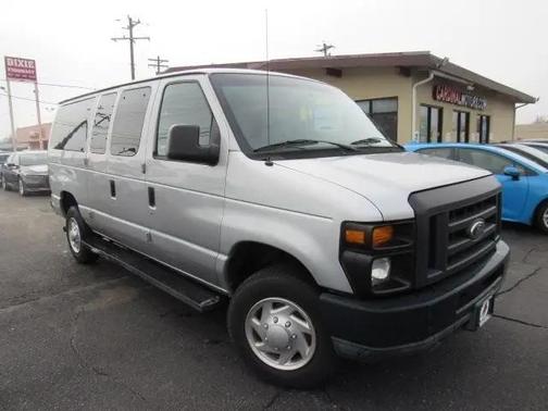 2014 Ford E350 Super Duty XL