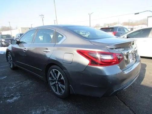 2017 Nissan Altima 2.5 SR