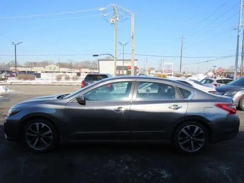 2017 Nissan Altima 2.5 SR