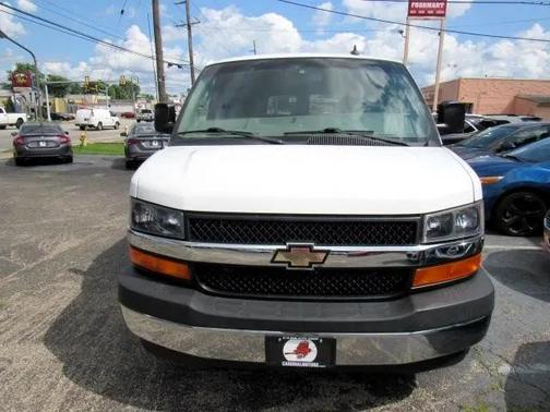 2017 Chevrolet Express 2500 LT