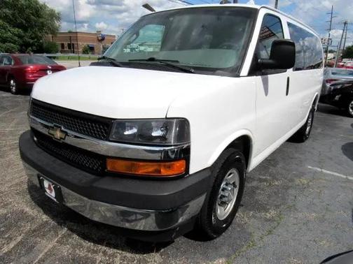 2017 Chevrolet Express 2500 LT