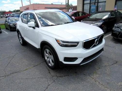2019 Volvo XC40 T5 R-Design