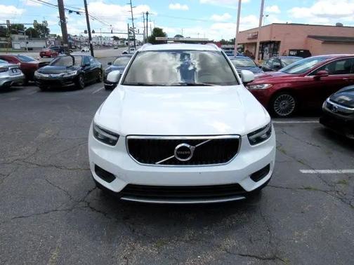 2019 Volvo XC40 T5 R-Design