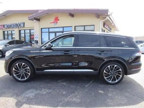 Infinite Black Metallic 2020 Lincoln Aviator Reserve AWD