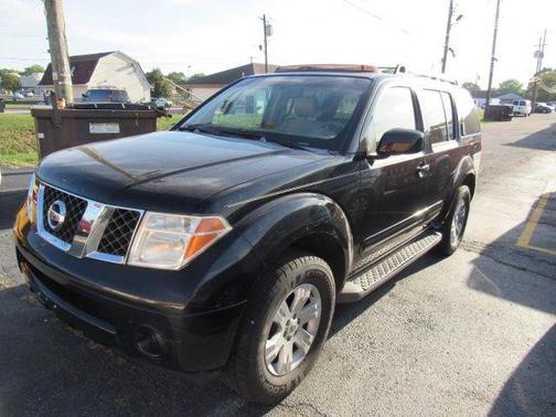 2007 Nissan Pathfinder LE