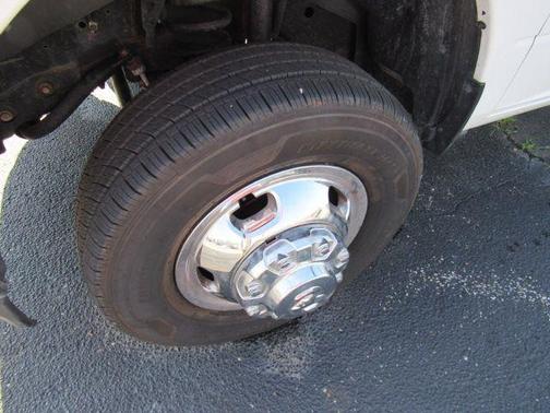 2019 RAM 3500 Tradesman Crew Cab 4x4 8' Box