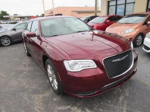 Velvet Red Pearlcoat 2019 Chrysler 300 Touring