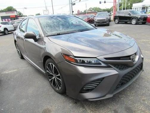 Predawn Gray Mica 2018 Toyota Camry LE