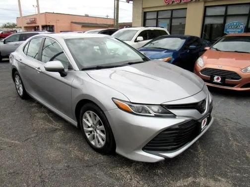 2020 Toyota Camry LE