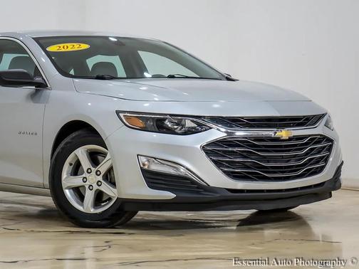 Silver Ice Metallic 2022 Chevrolet Malibu 1LS