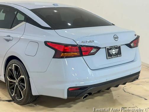 Gray 2024 Nissan Altima SR FWD
