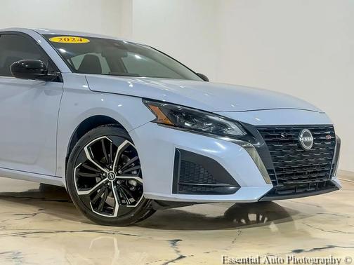Gray 2024 Nissan Altima SR FWD