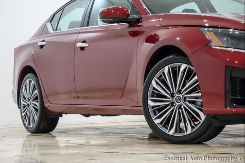 Scarlet Ember 2024 Nissan Altima 2.5 SL