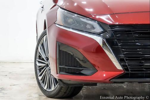 Scarlet Ember 2024 Nissan Altima 2.5 SL