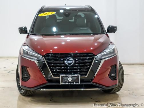 2023 Nissan Kicks SR