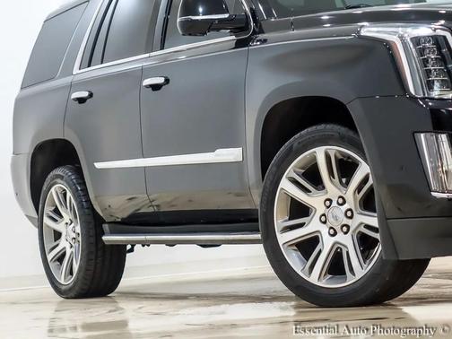 2018 Cadillac Escalade Luxury
