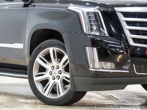 2018 Cadillac Escalade Luxury