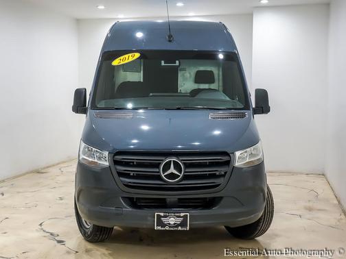 2019 Mercedes-Benz Sprinter 2500 Standard Roof